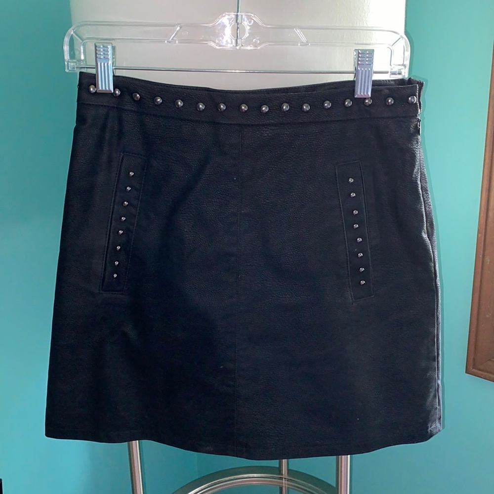 Black skirt